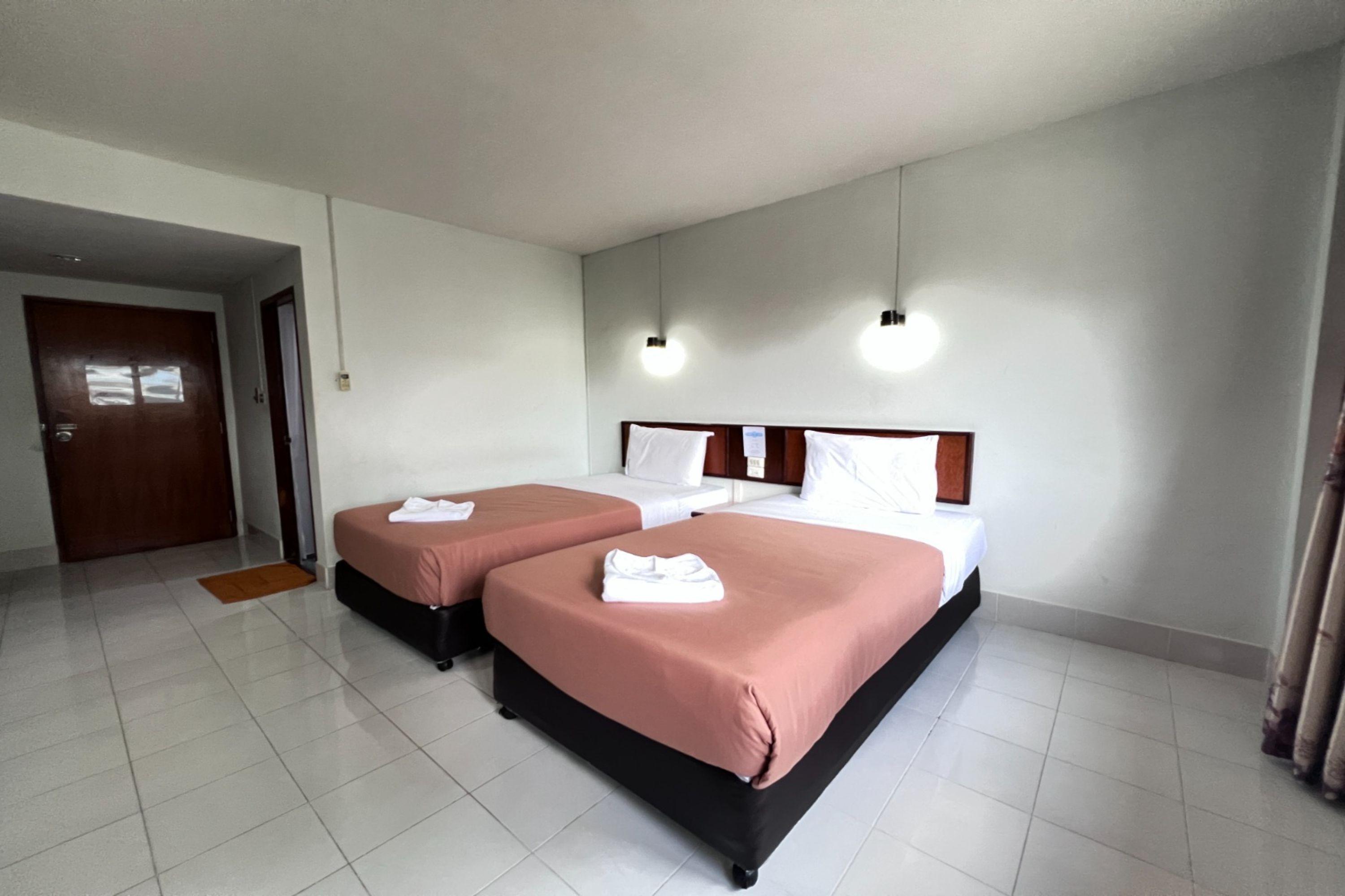 Pure Phuket Residence Buitenkant foto